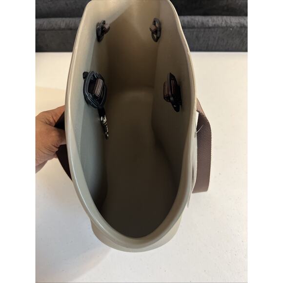 Zeus Pico Tote Bag Dogs Up To 17 pounds Brown Small Dog Carrier Inside Clip - Picture 10 of 10